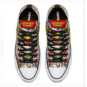 CONVERSE Chuck Taylor Looney Tunes Lace Up Sneakers Men's 6 Women's 8 Unisex